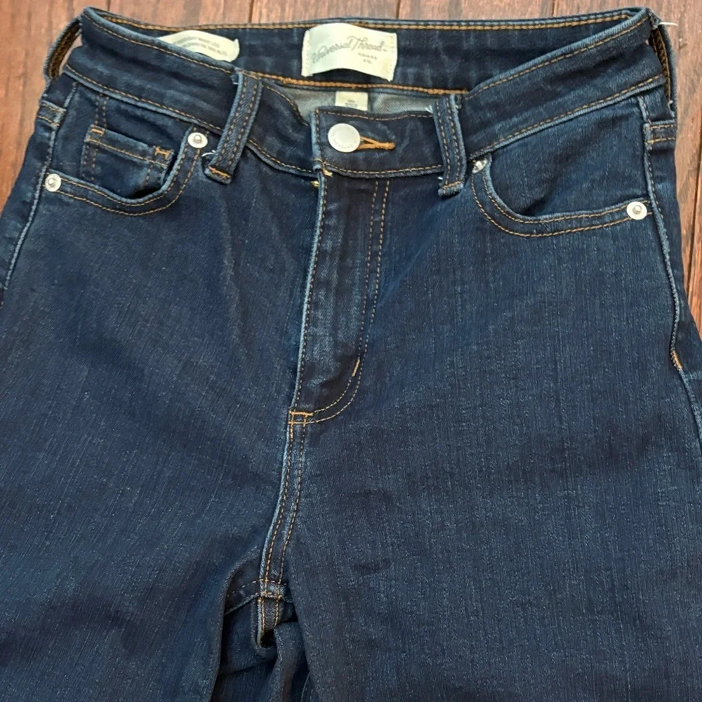 Classic Blue Wide-Leg Jeans - Picture 2 of 4